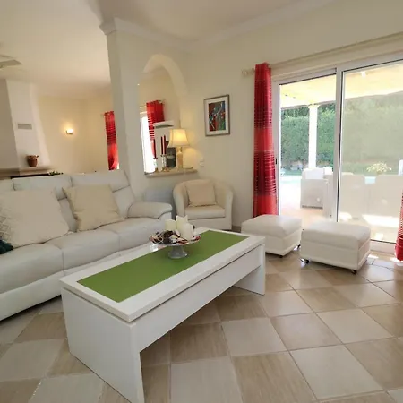 Jóia - 3 Bedroom With Swimming Pool In Boliqueime, Near Vilamoura, Algarve Villa *