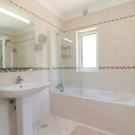 Jóia - 3 Bedroom With Swimming Pool In Boliqueime, Near Vilamoura, Algarve *