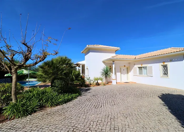 Joia - 3 Bedroom With Swimming Pool In Boliqueime, Near Vilamoura, Algarve فيلة