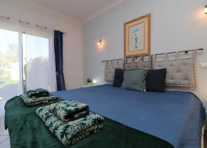 Joia - 3 Bedroom With Swimming Pool In Boliqueime, Near Vilamoura, Algarve فيلة *